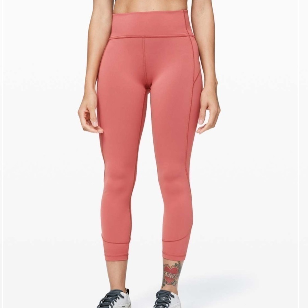 LULULEMON in movement tight size 2 coral